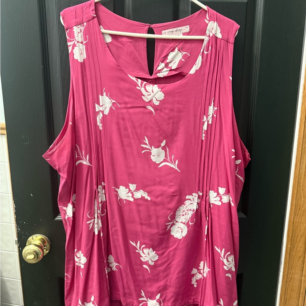 Plus Size (4x) In Every Story Pink Floral Sleeveless Top